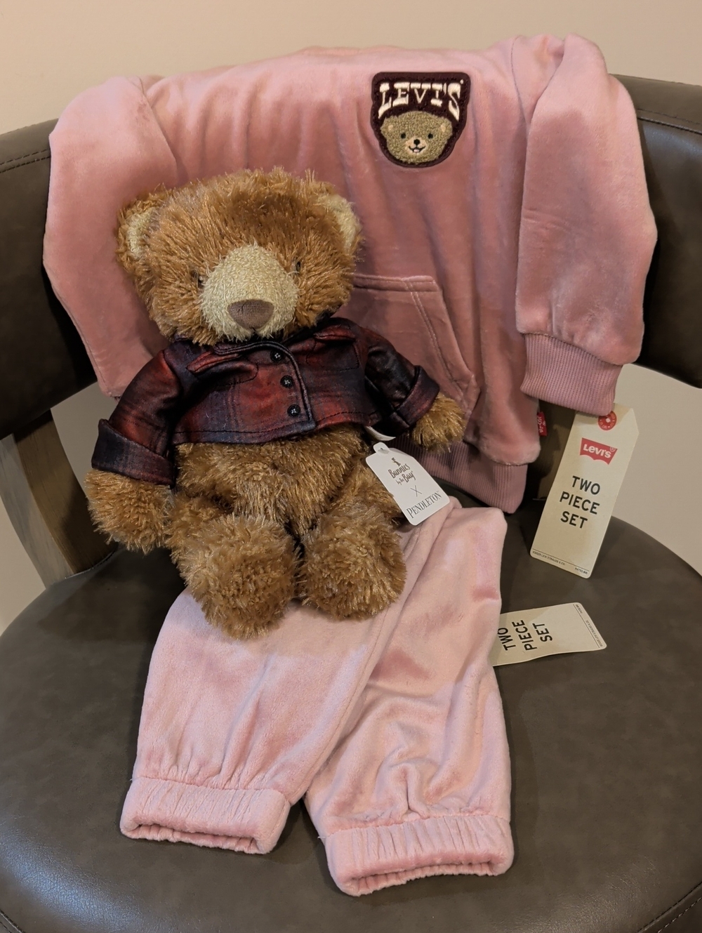 Levi's® Baby Sherpa Bear Hoodie Set & Adorable Stuffed 13" Bear NWT